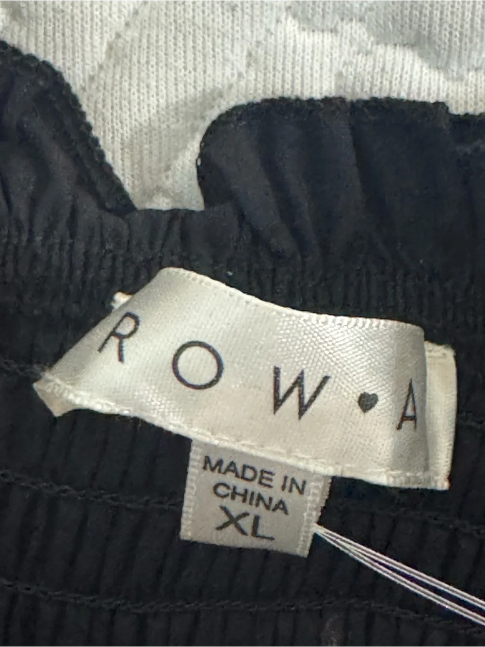 row a 🏷️ brand